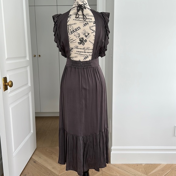 Stillwater. The Jessi Midi in Charcoal - Picture 5 of 13